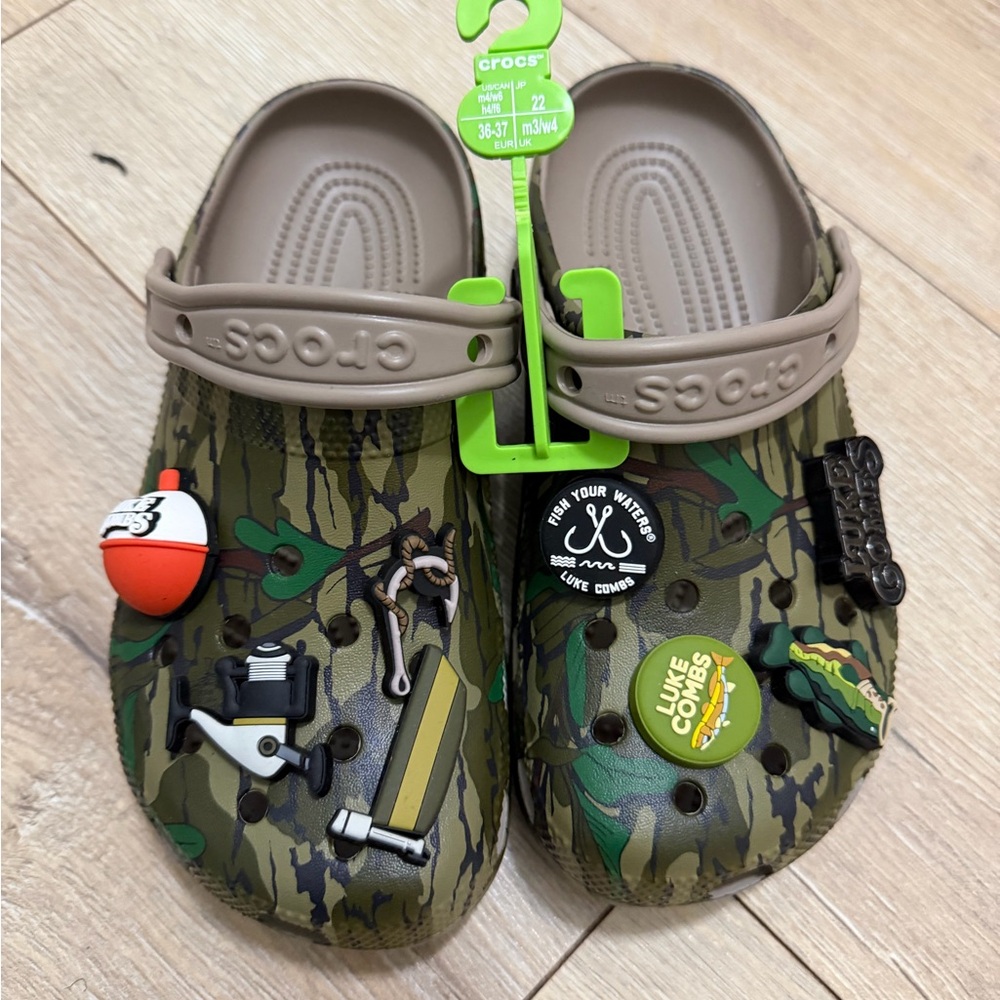 Luke Combs X CROCS
